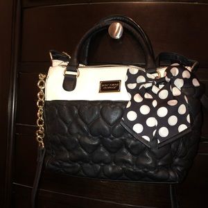 White/black Betsy Johnson purse